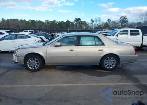 2008 Cadillac Dts 1Sa z USA, uszkodzony, nr VIN 1G6KD57Y58U210865